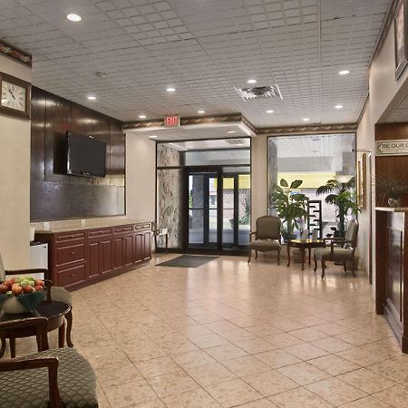 Travelodge By Wyndham Cambridge - Waterloo Extérieur photo