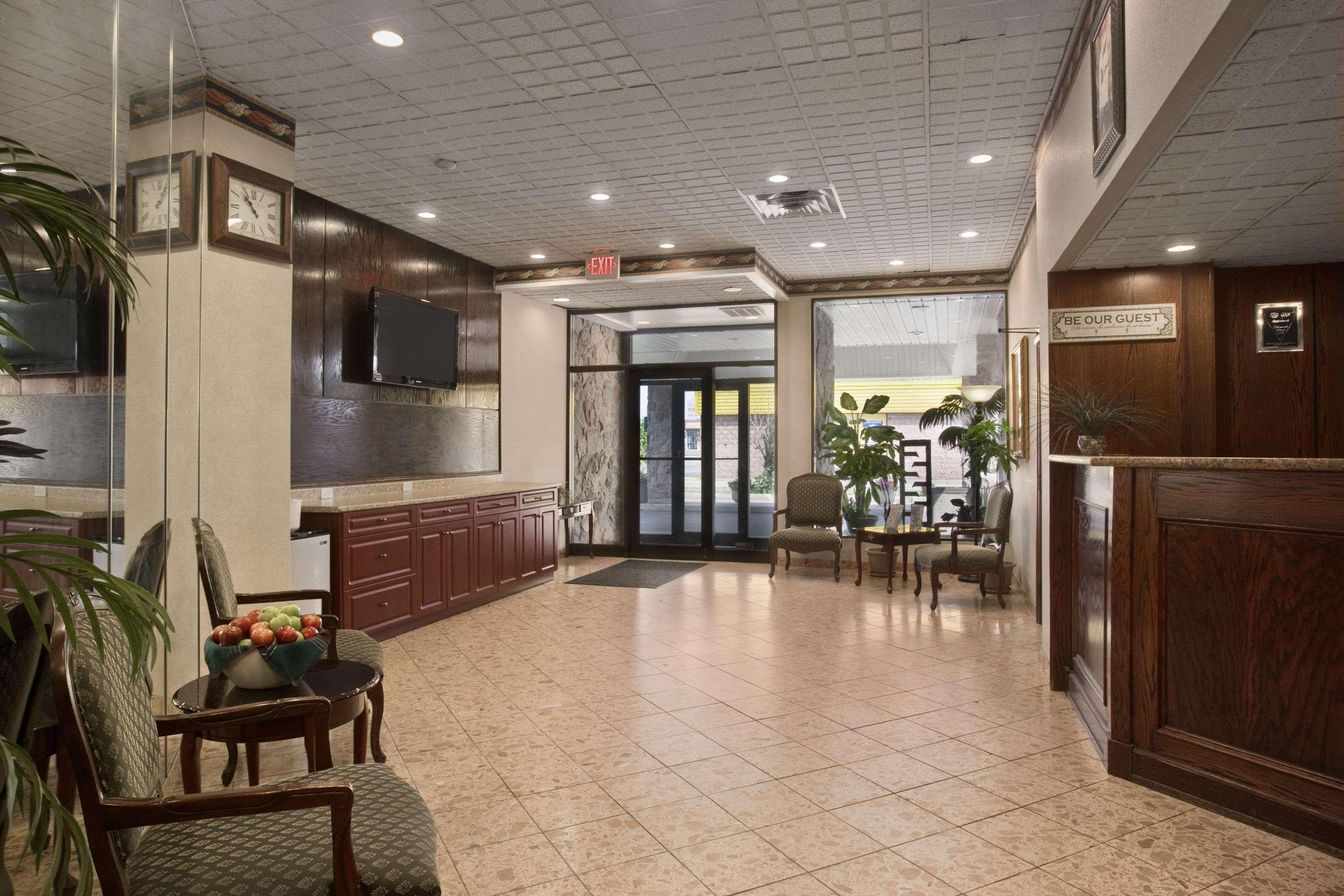 Travelodge By Wyndham Cambridge - Waterloo Extérieur photo
